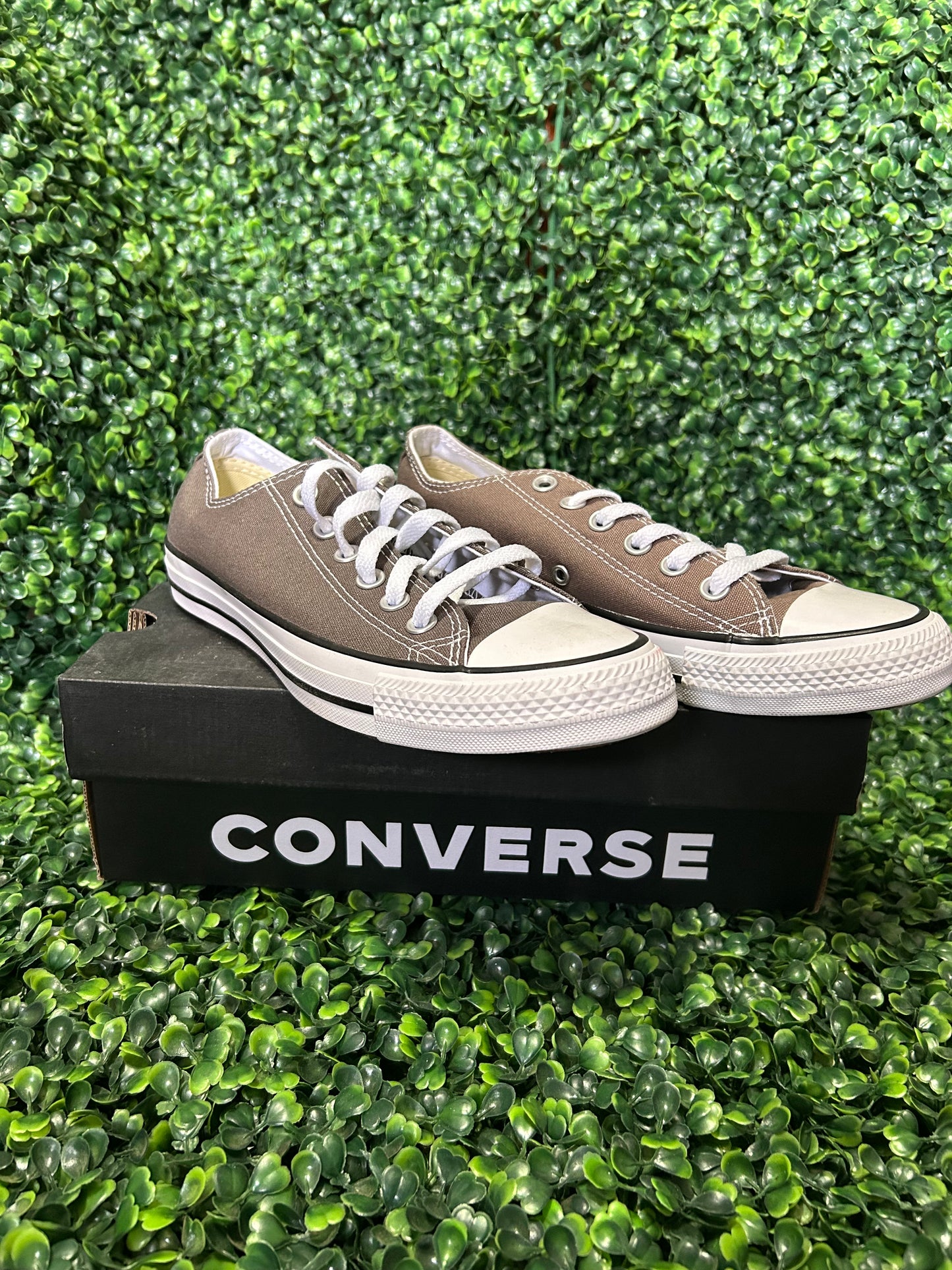 Converse size 6m/8w