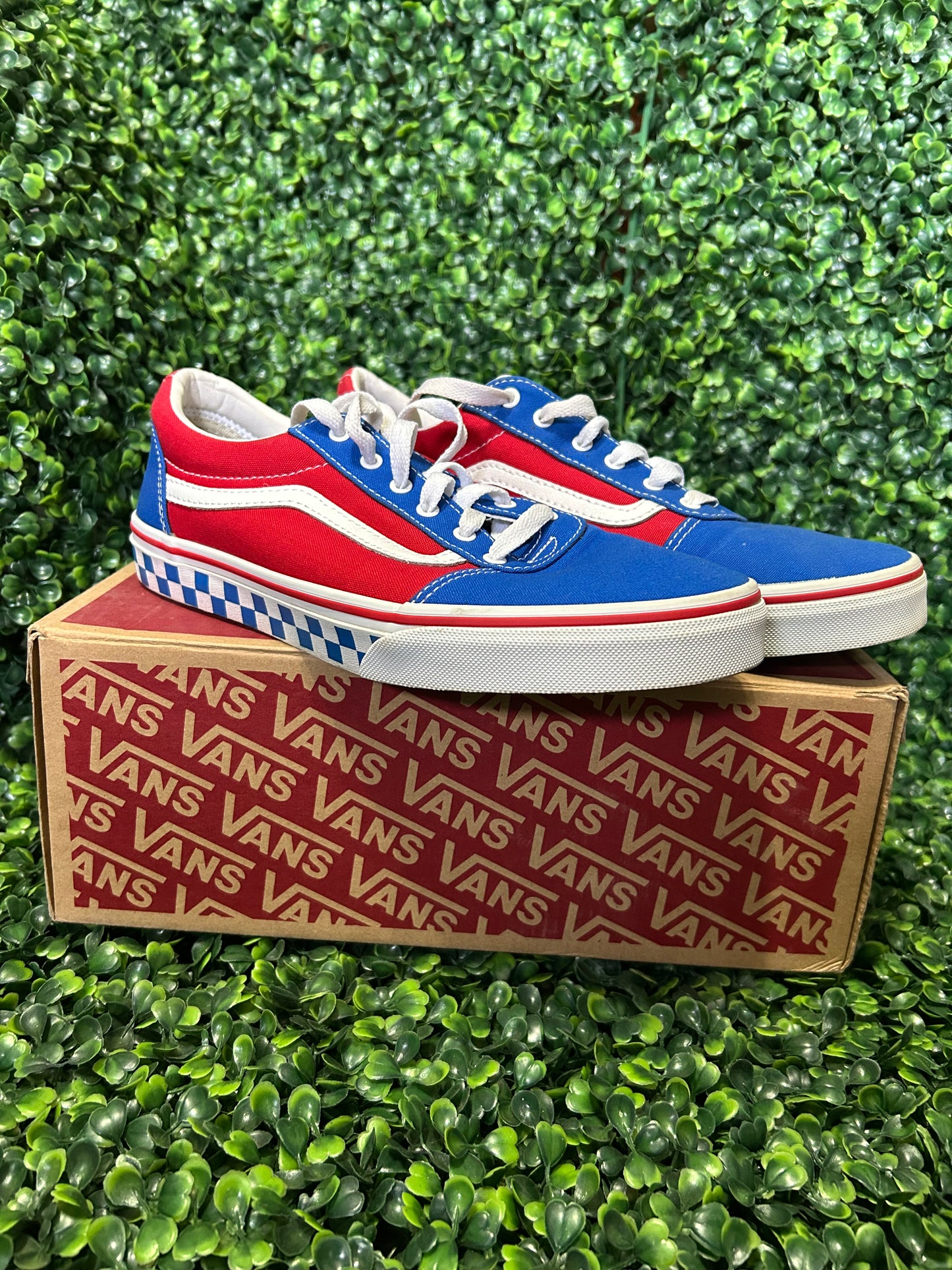 Vans size 7y