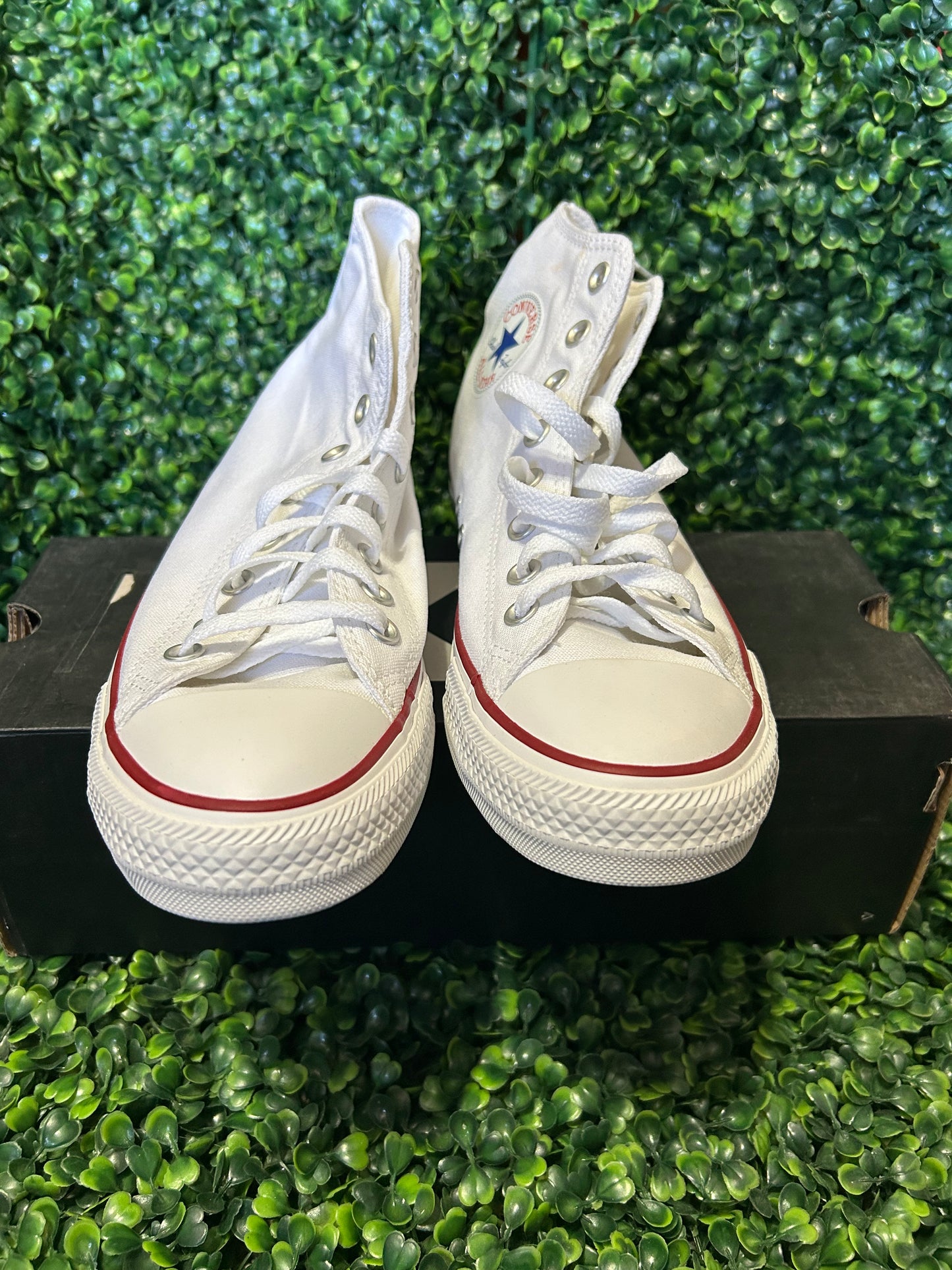 Converse size 7.5m/9.5w