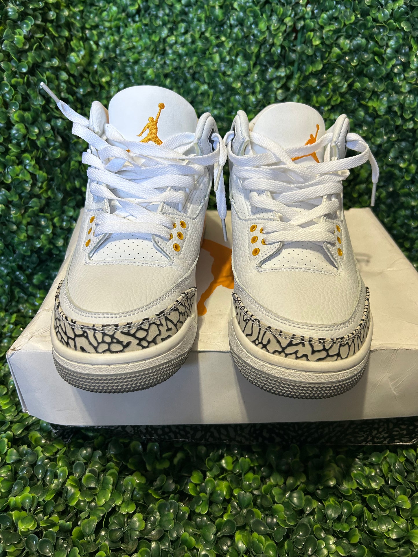 Jordan 3 laser size 8m