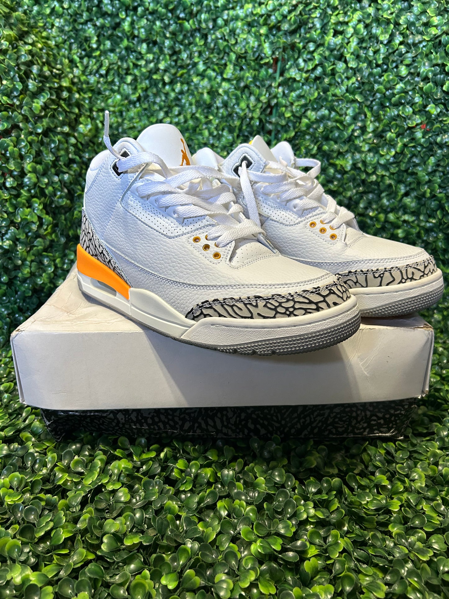 Jordan 3 laser size 8m