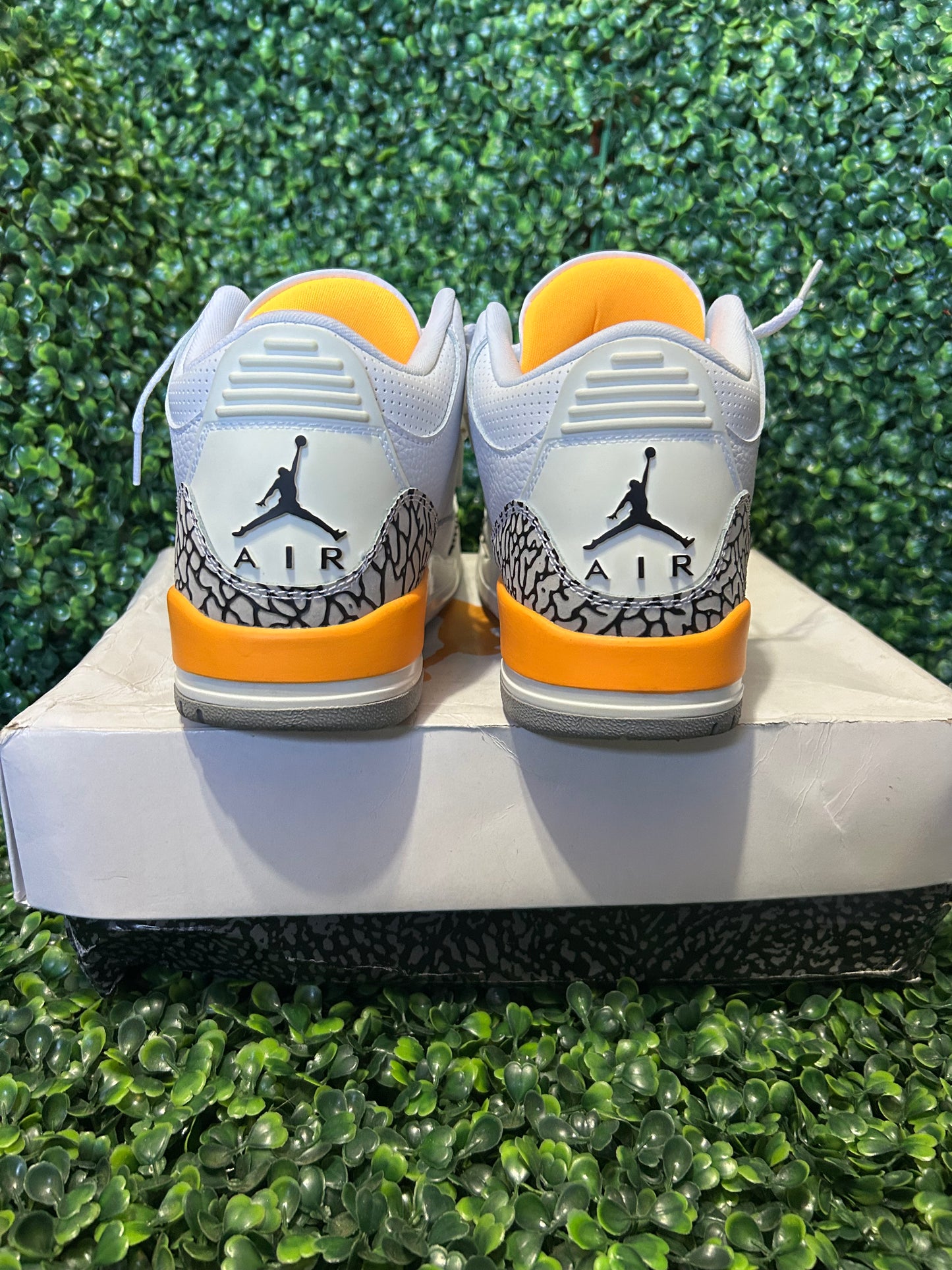 Jordan 3 laser size 8m