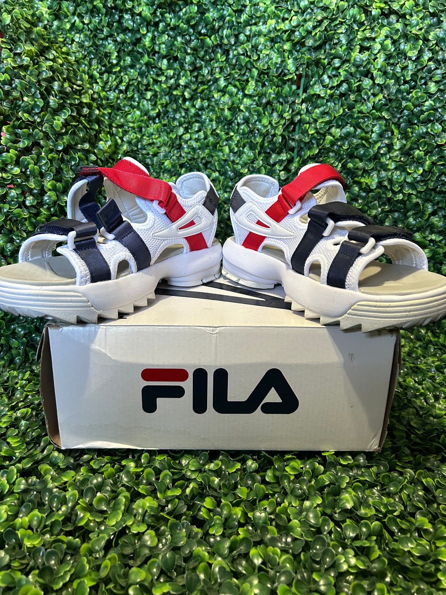 Fila disruptor sandal size 8w
