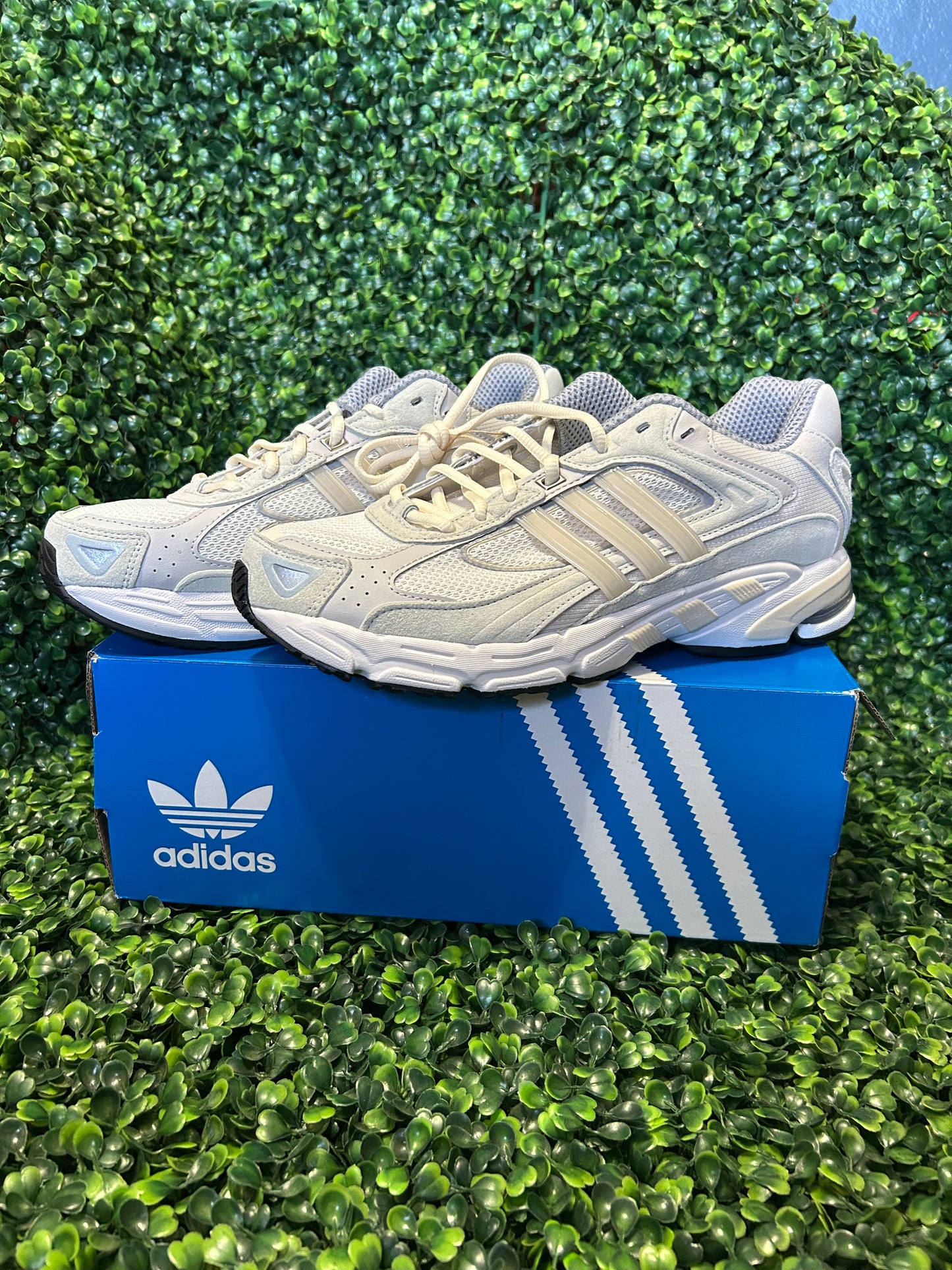 Adidas response size 9