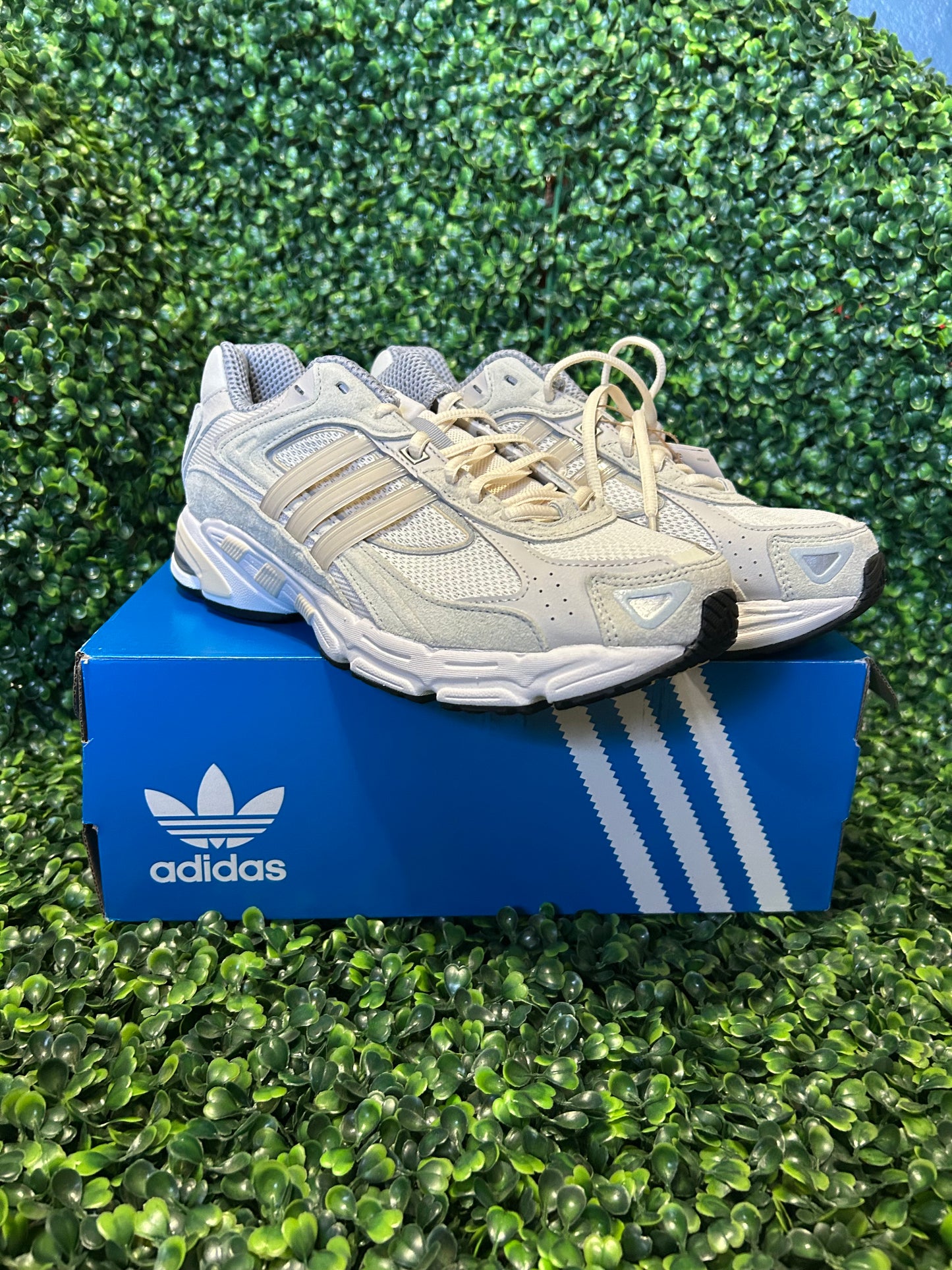 Adidas response size 9