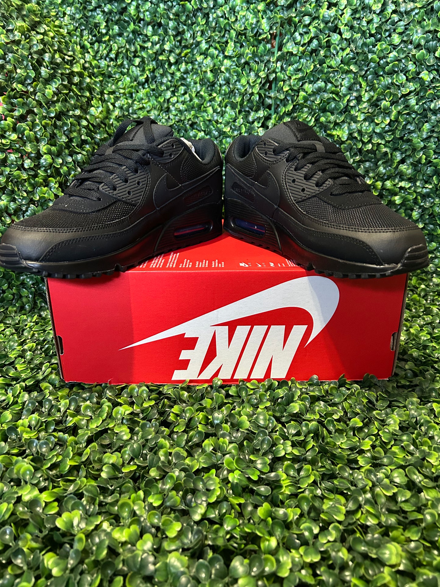 Nike air max 90 size 9m/10.5w