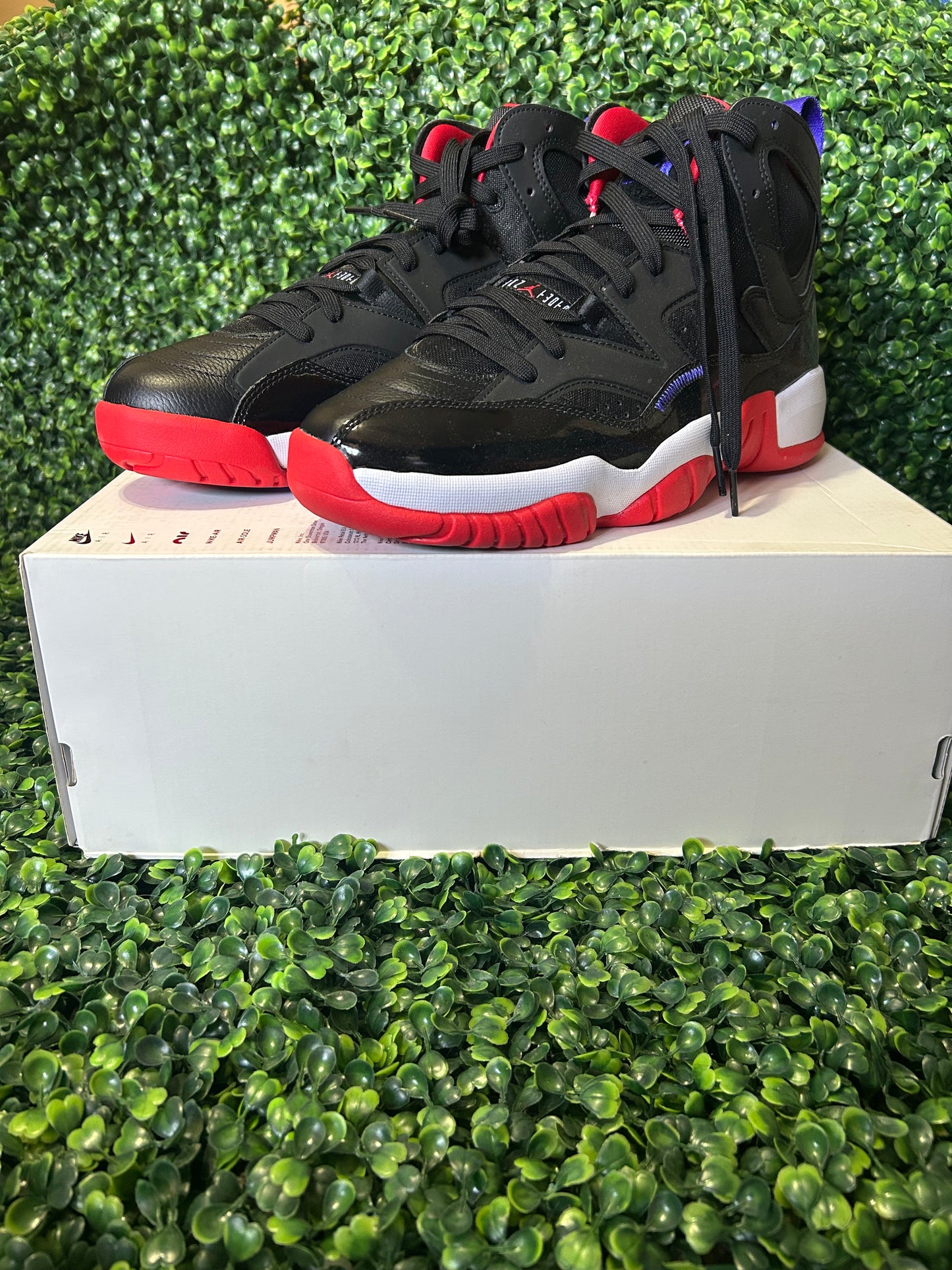 Jordan jumpman two trey size size 10 size 11