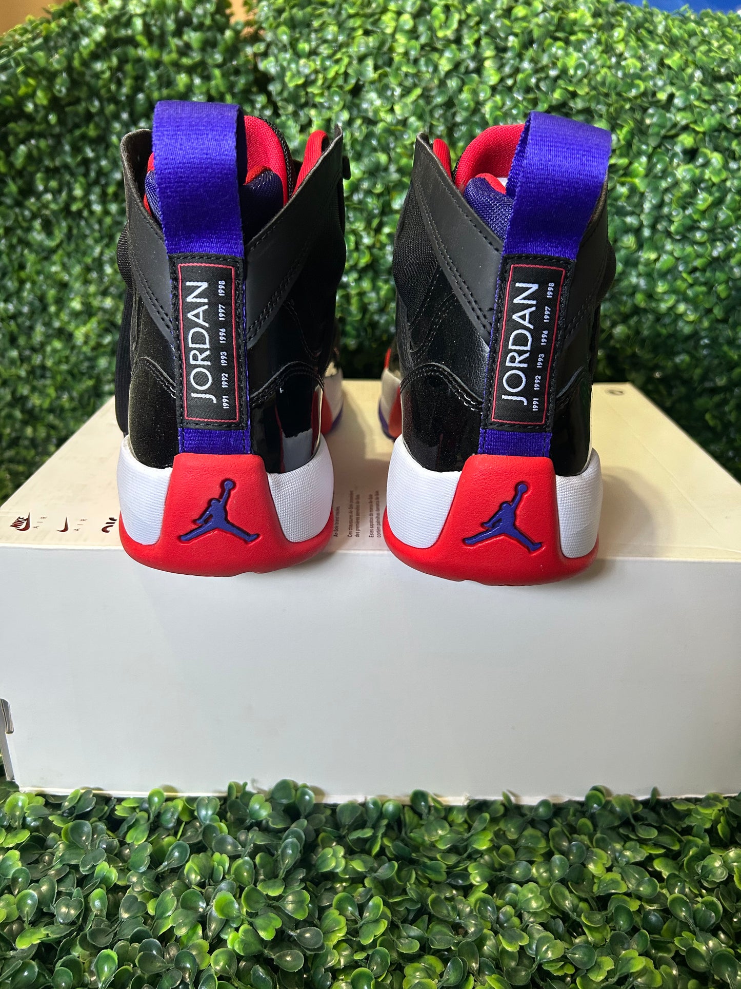 Jordan jumpman two trey size size 10 size 11