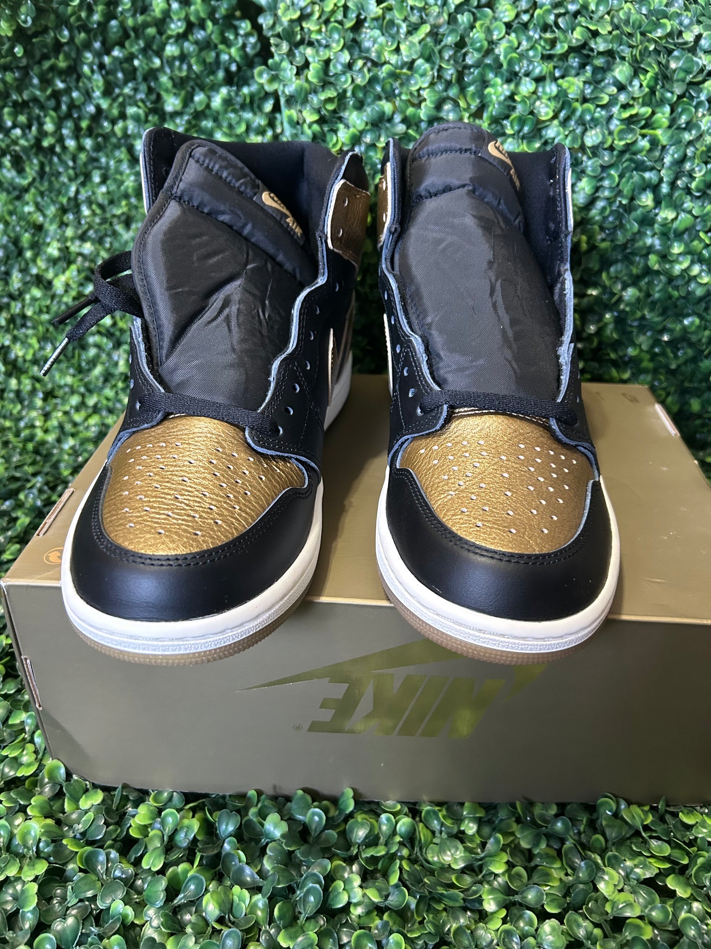 Jordan 1 size 10.5