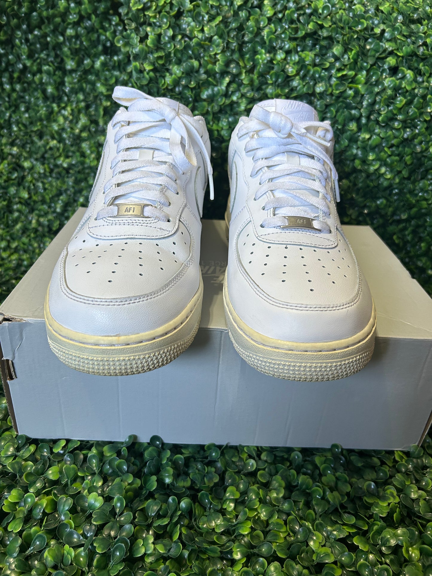 Nike Air Force 1 size 10.5