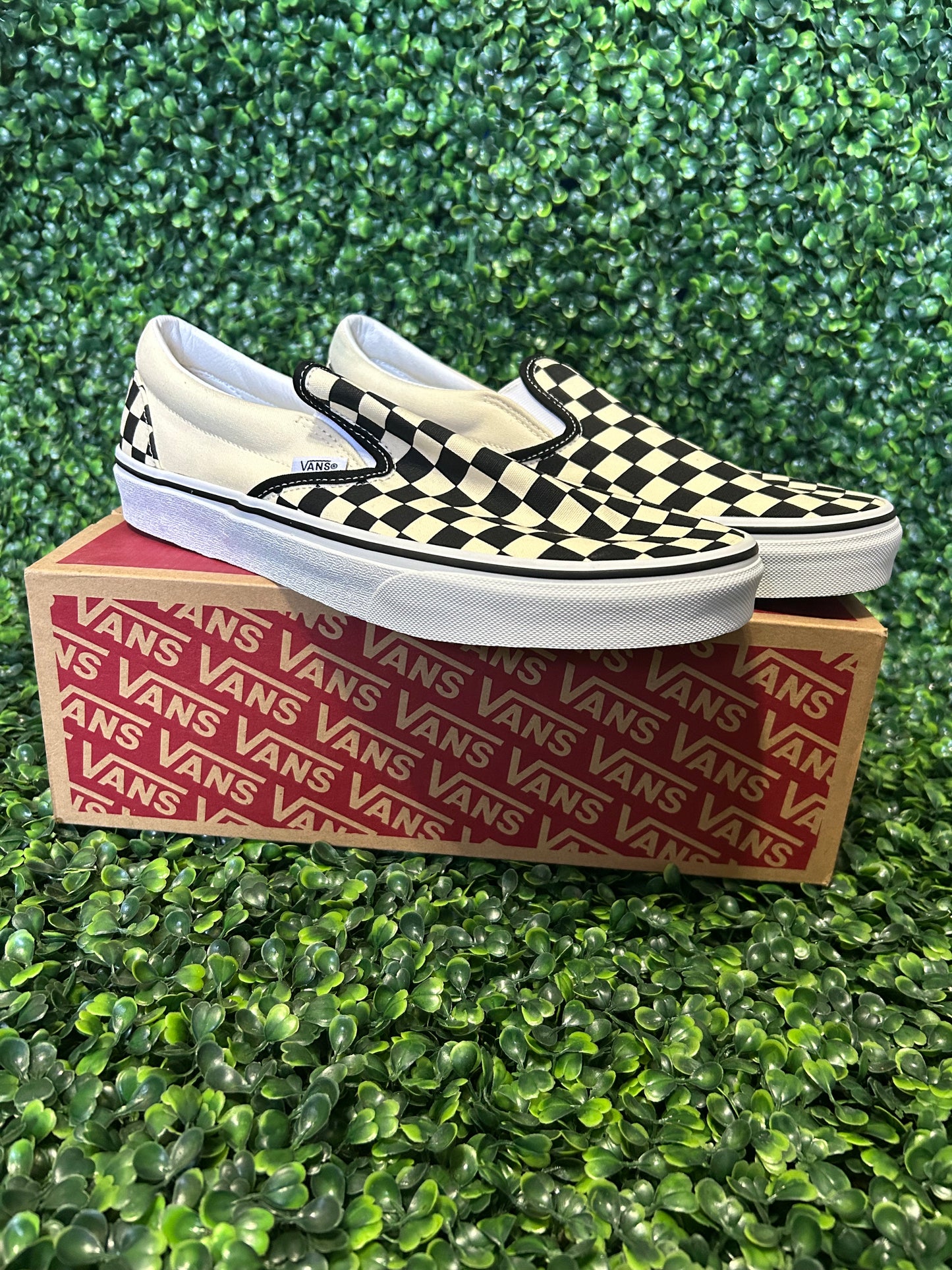 Vans slip on size 10.5