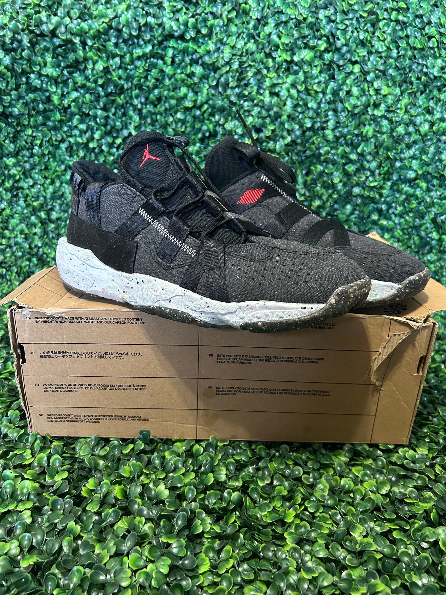 Jordan Carter size 11