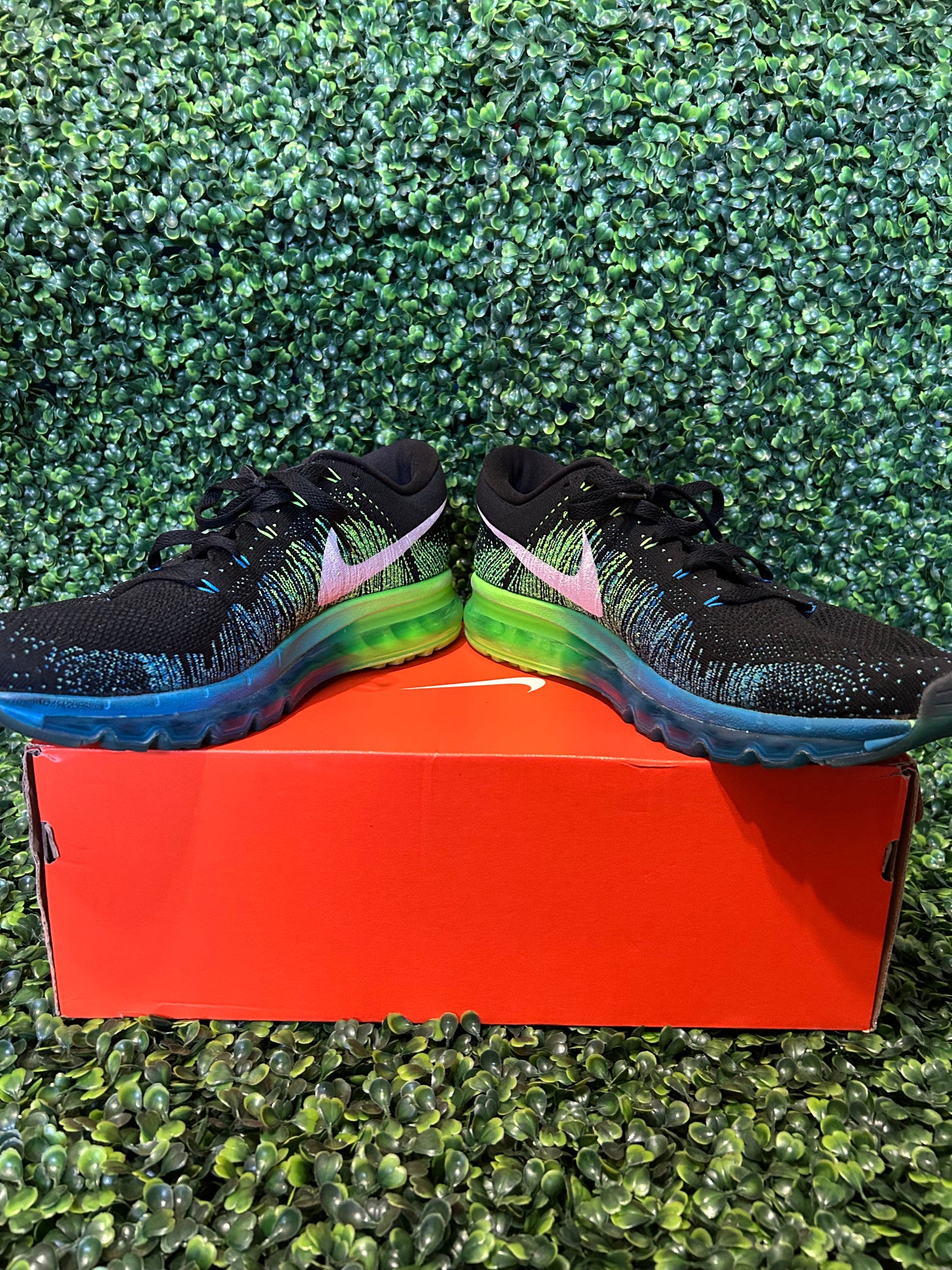 Nike fly knit max size 13