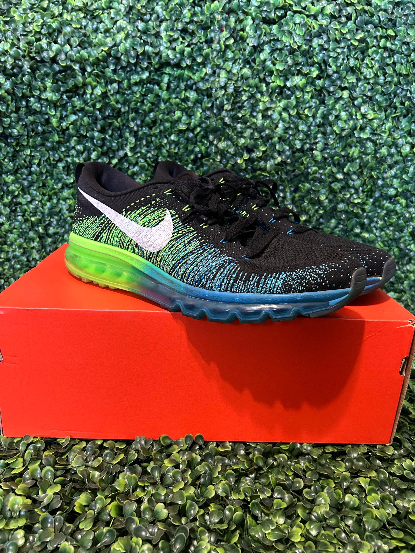 Nike fly knit max size 13