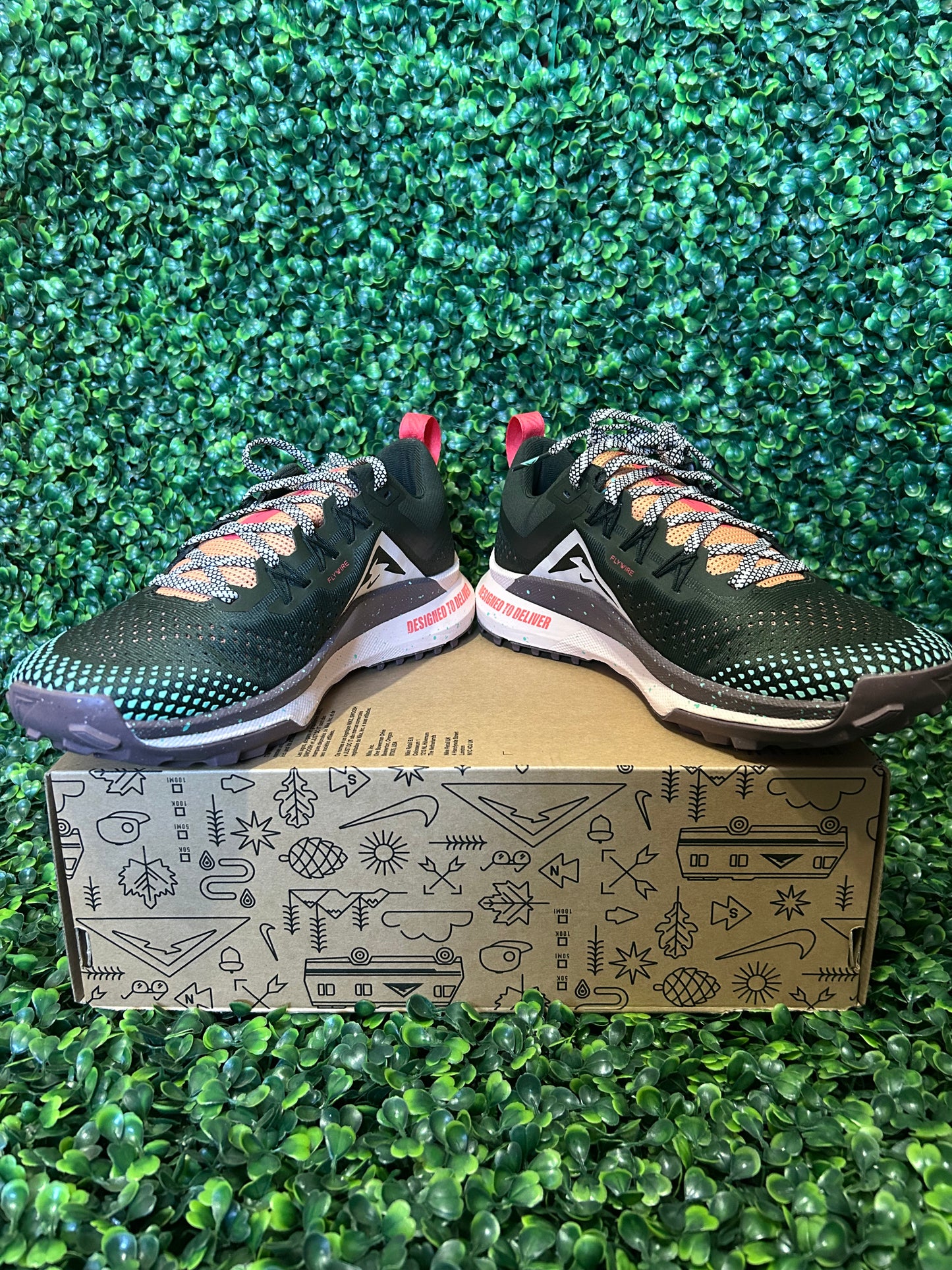Nike react pegasus size 8.5w
