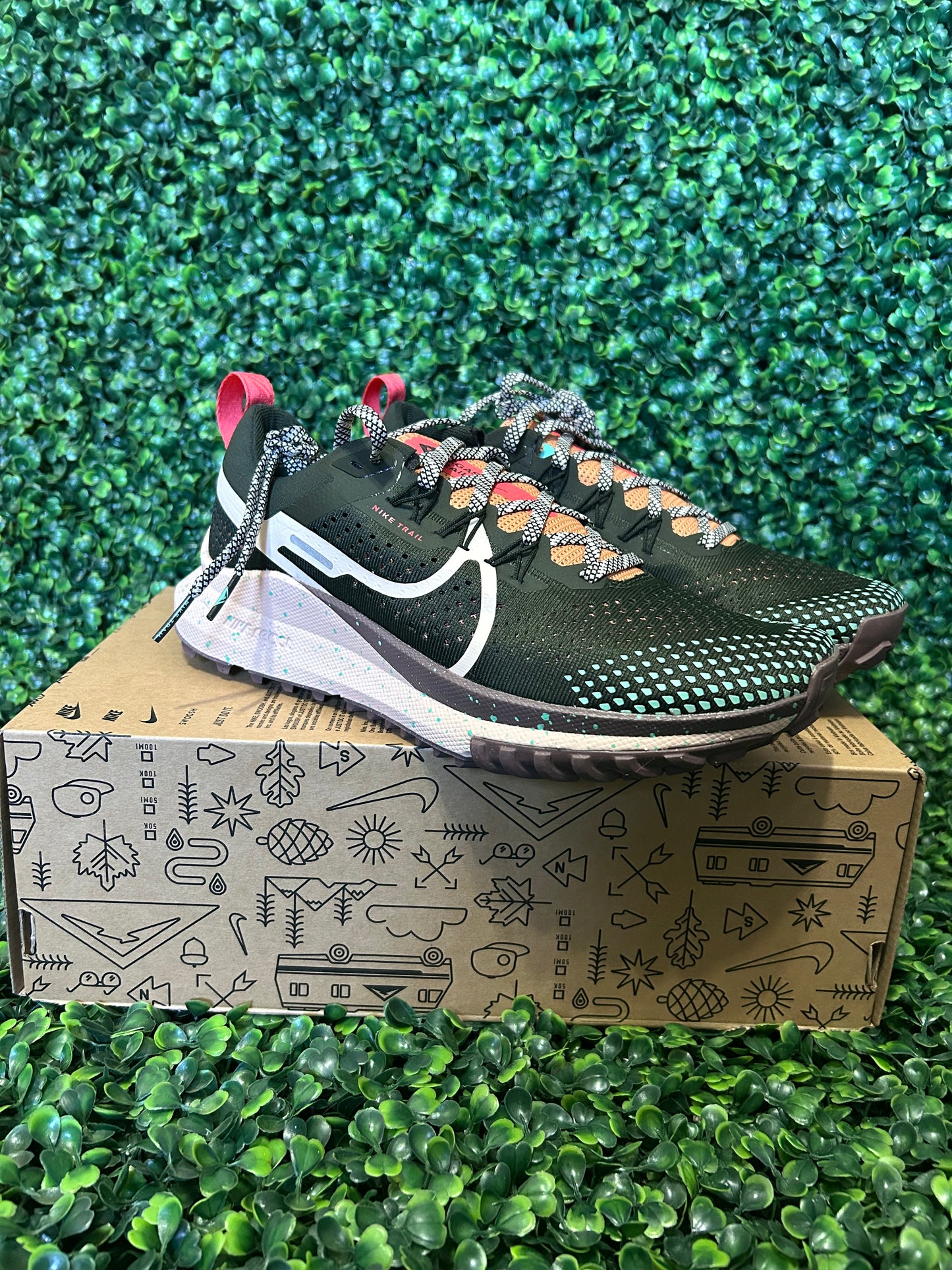 Nike react pegasus size 8.5w