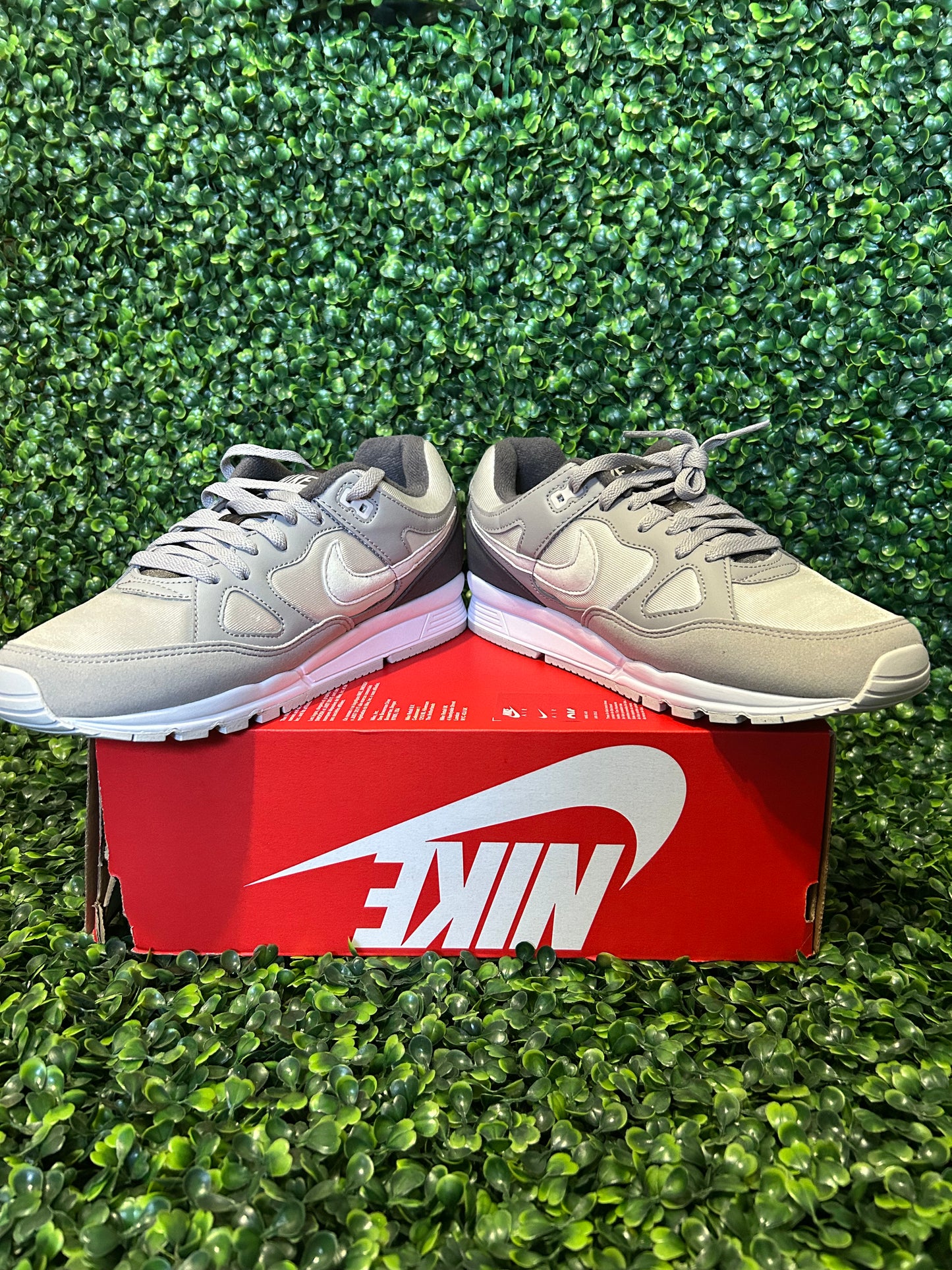 Nike air span 2 size 9