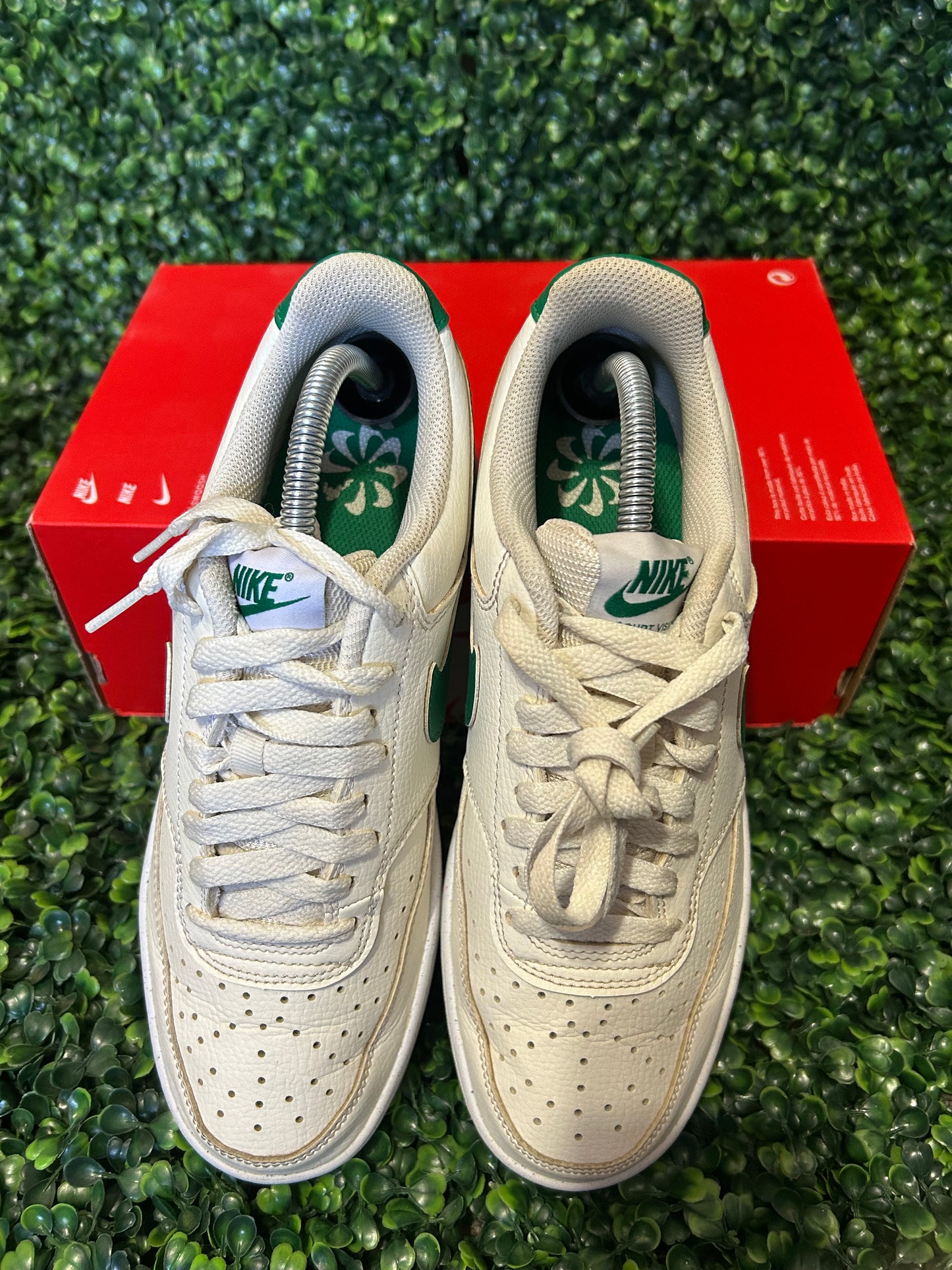 Nike court vision size 9w