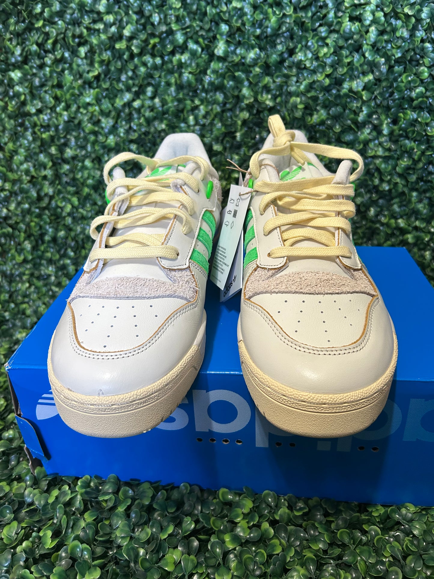 Adidas rivalry 86 size 9.5
