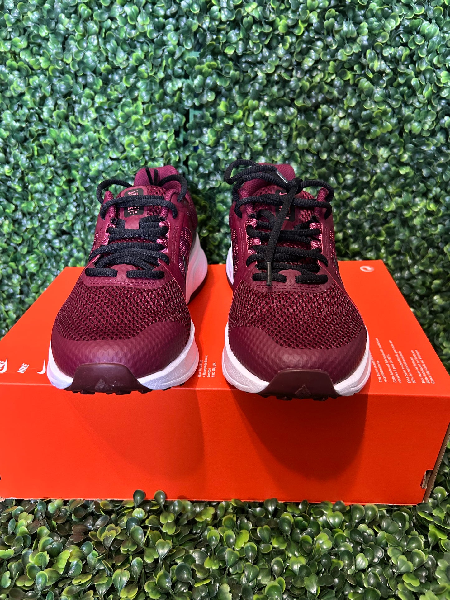 Nike run swift size 6.5