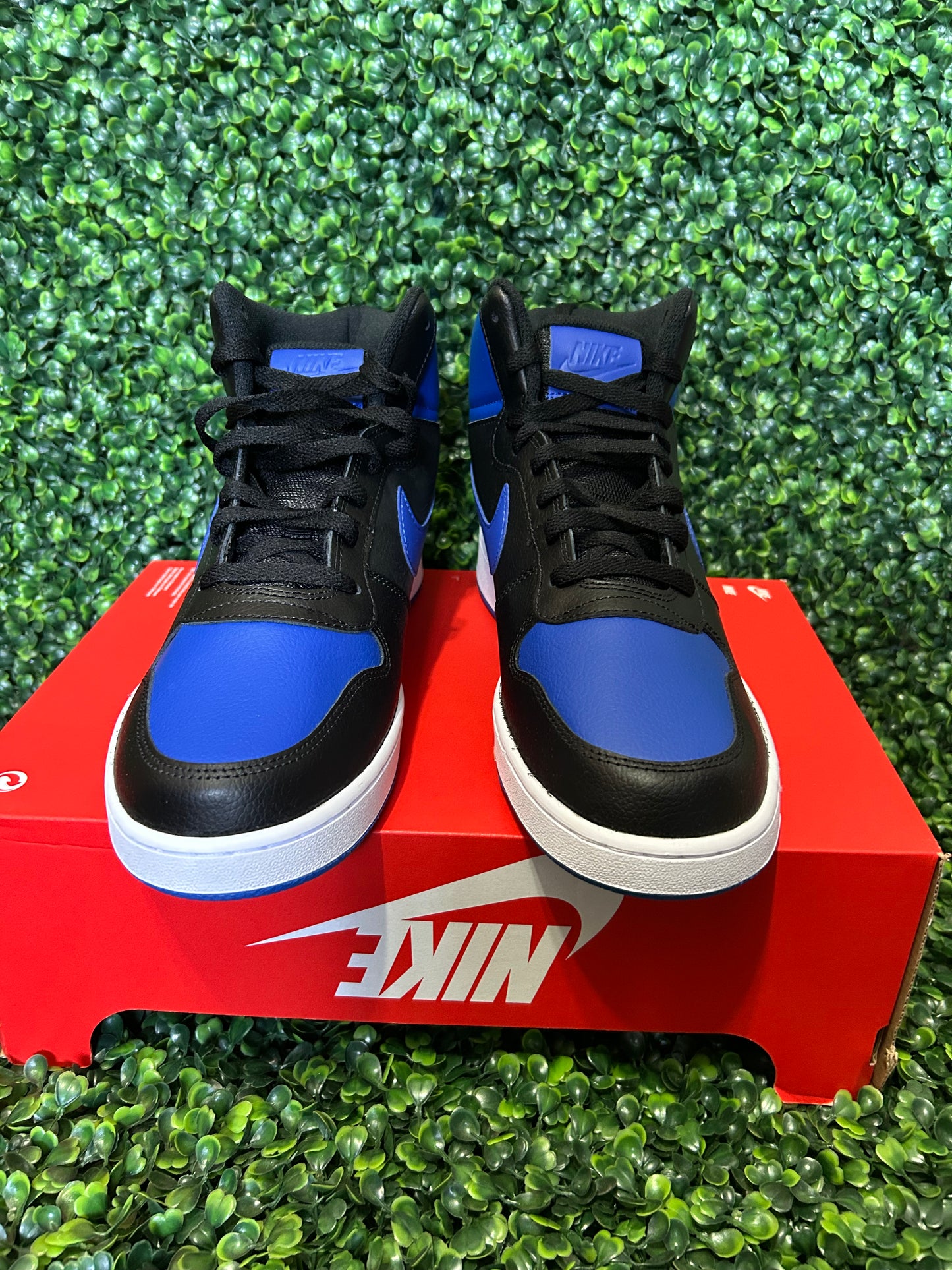 Nike ebernon mid size 10.5