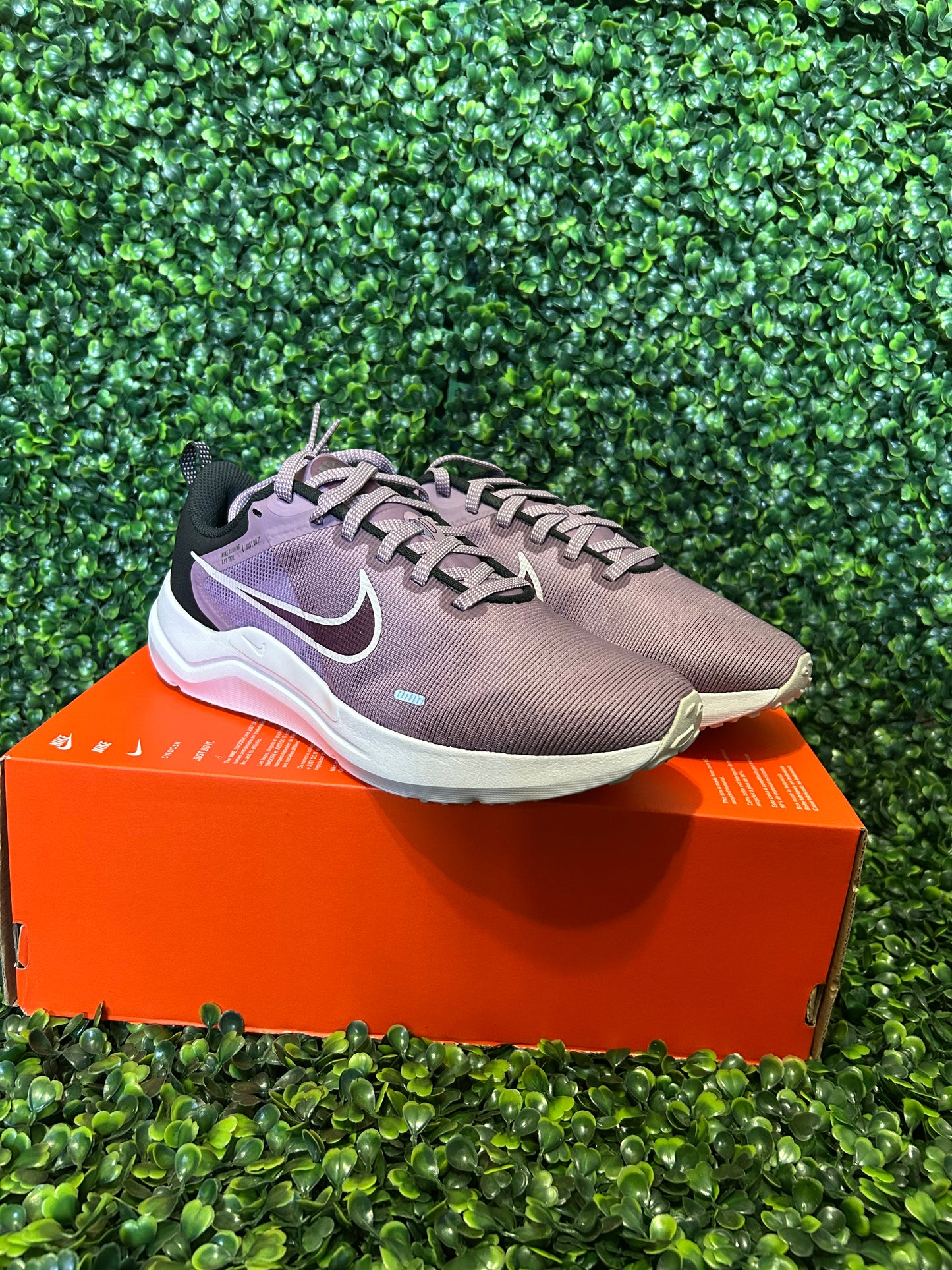 Nike downshifter 12 size 8w