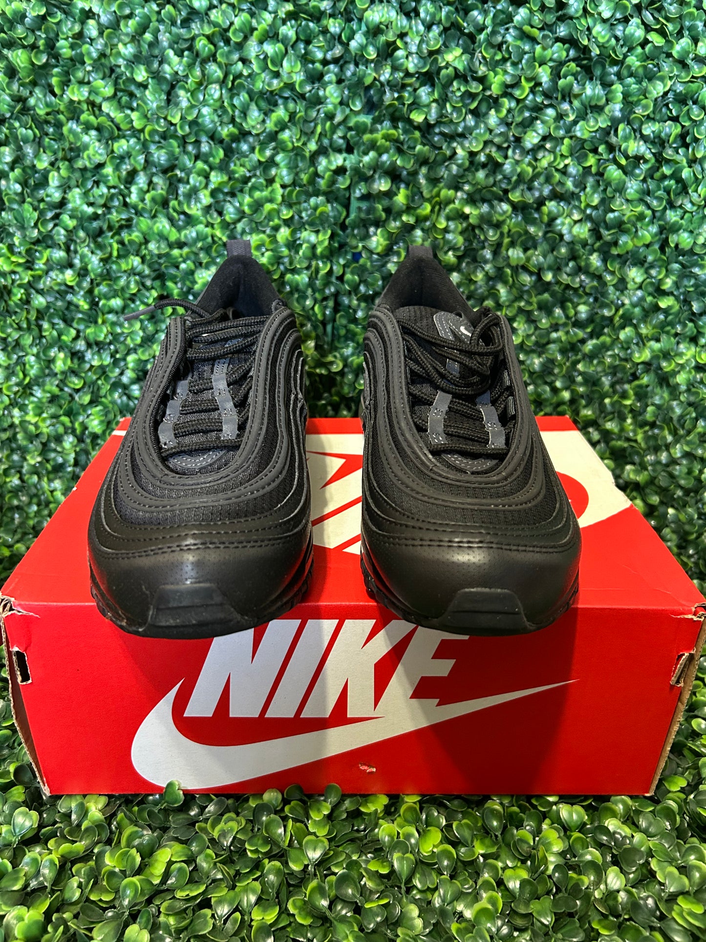 Nike air max size 6.5y