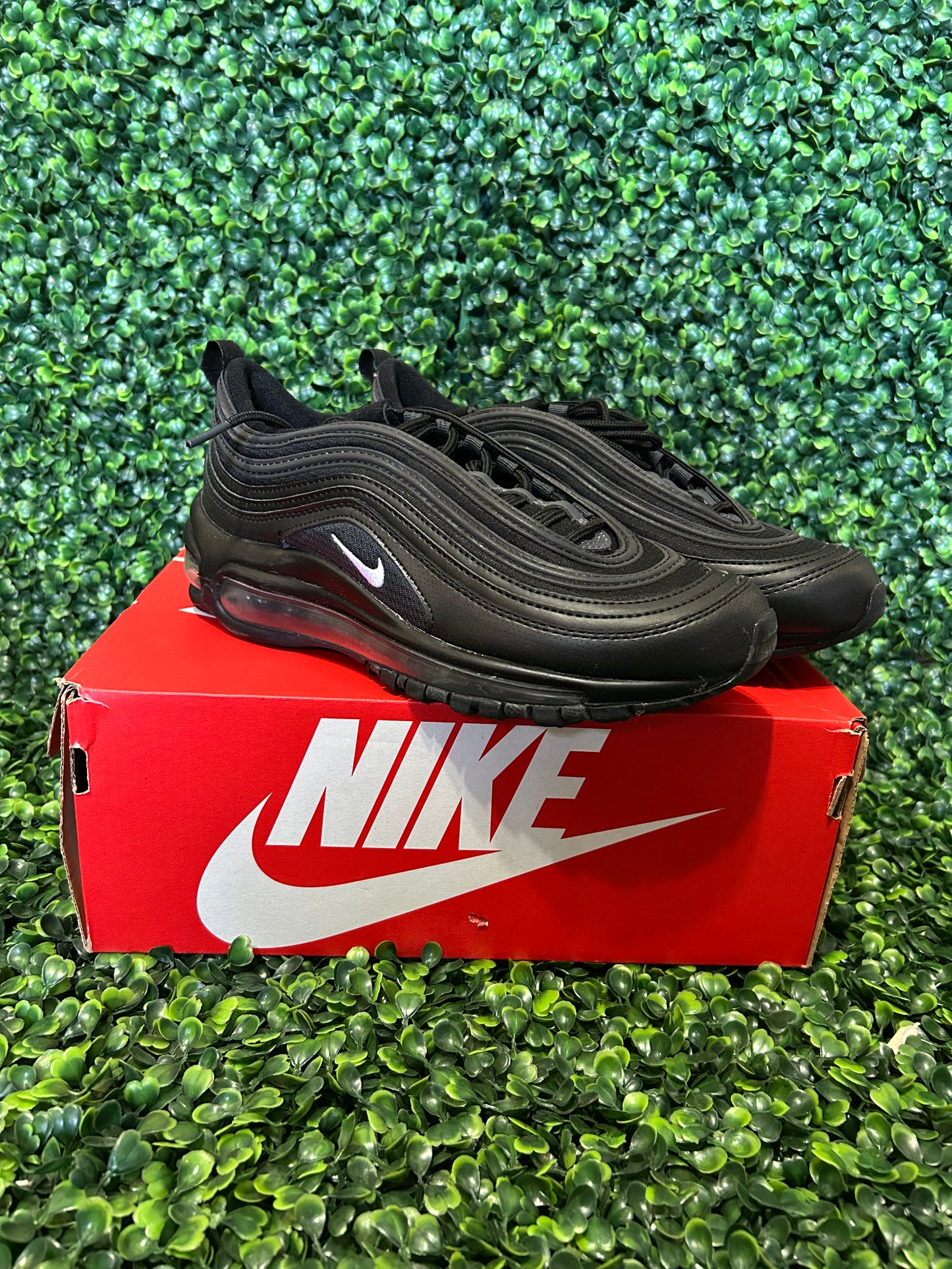 Nike air max size 6.5y