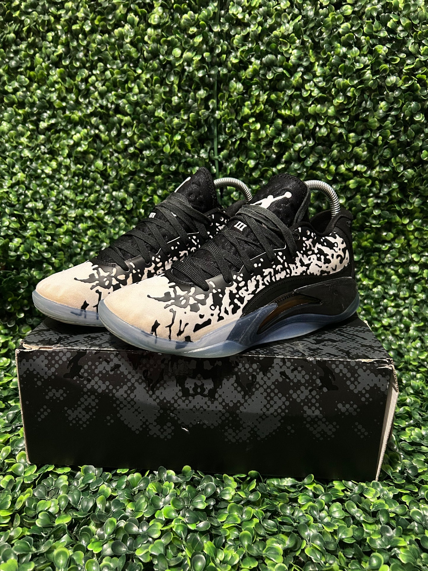 Nike Jordan zion 3 size 5y