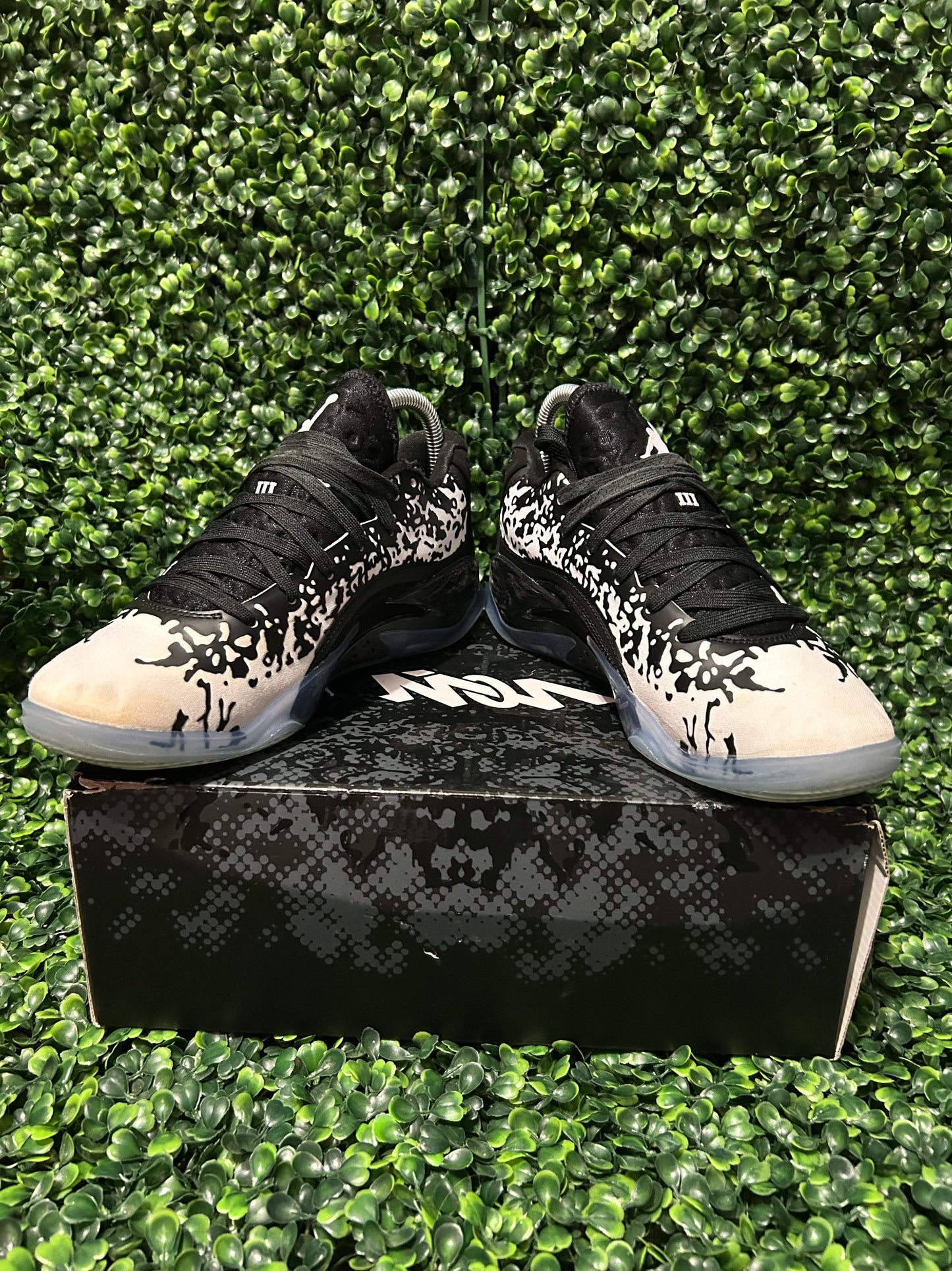 Nike Jordan zion 3 size 5y