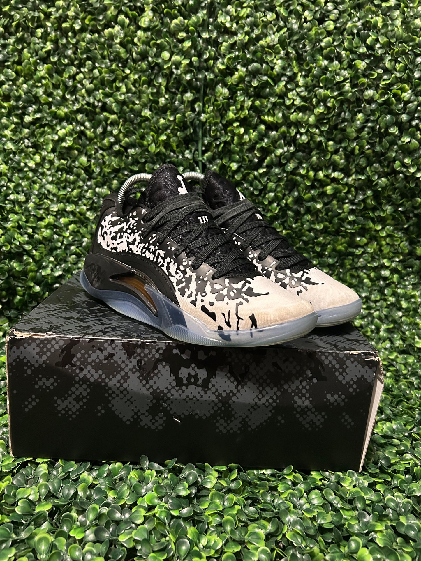 Nike Jordan zion 3 size 5y