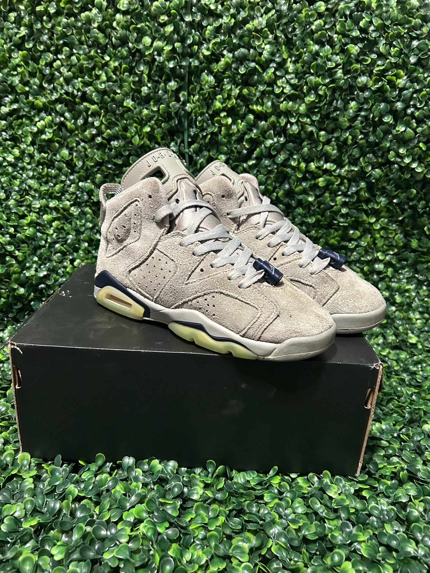 Nike Jordan 6 size 4y