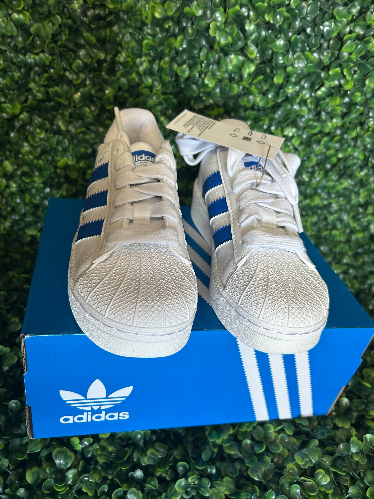 Adidas superstar size 3/11k/12k