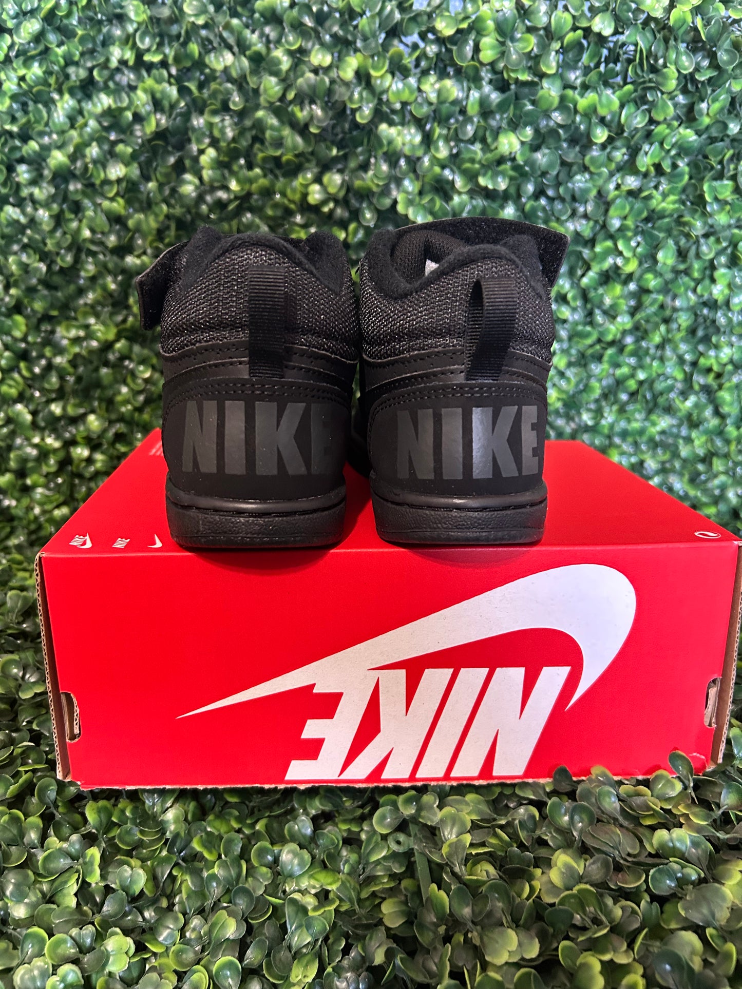 Nike court borough size 12c
