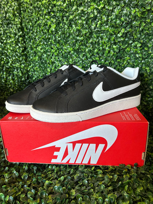 Nike court royale