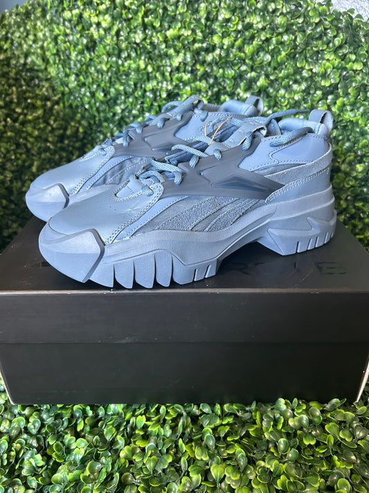 Reebok cardi B size 5