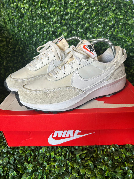 Nike waffle size 8.5 wmns