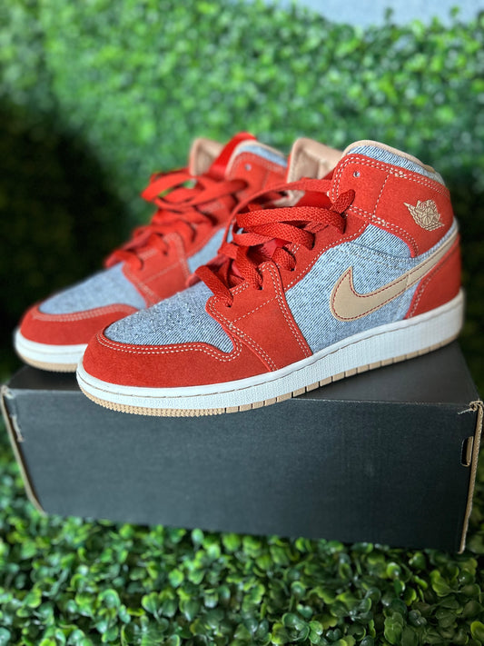 Jordan 1 mid size 6y