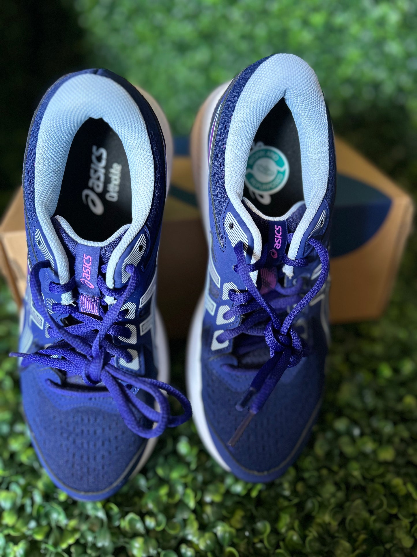 Asics contend size 8.5 wmns