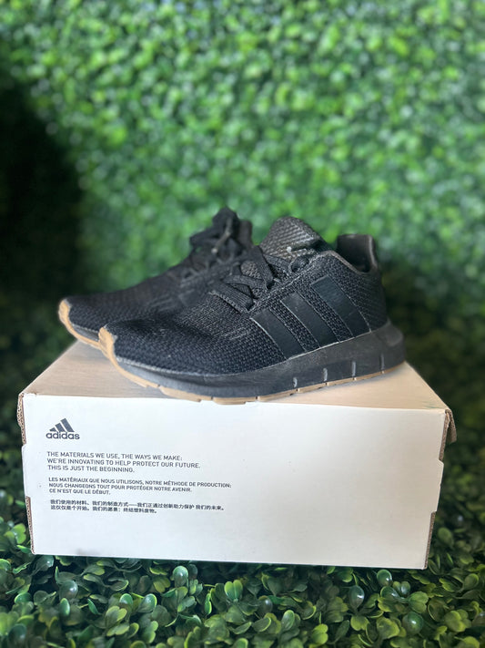Adidas swift run size 11.5k