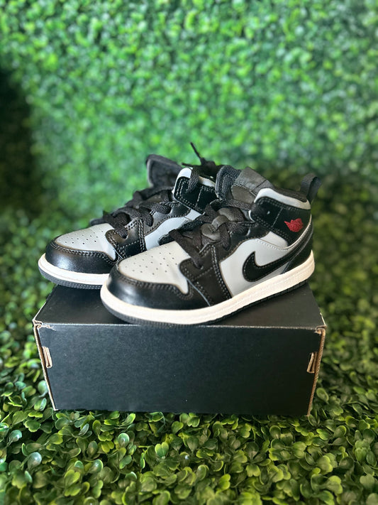 Jordan 1 mid size 10c