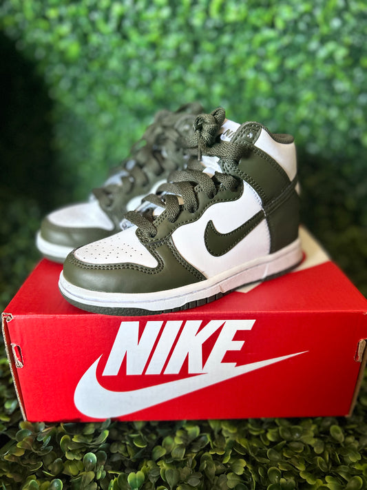 Nike dunk high size 11c