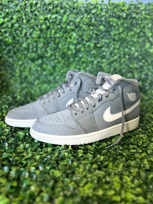 Jordan 1 size 12