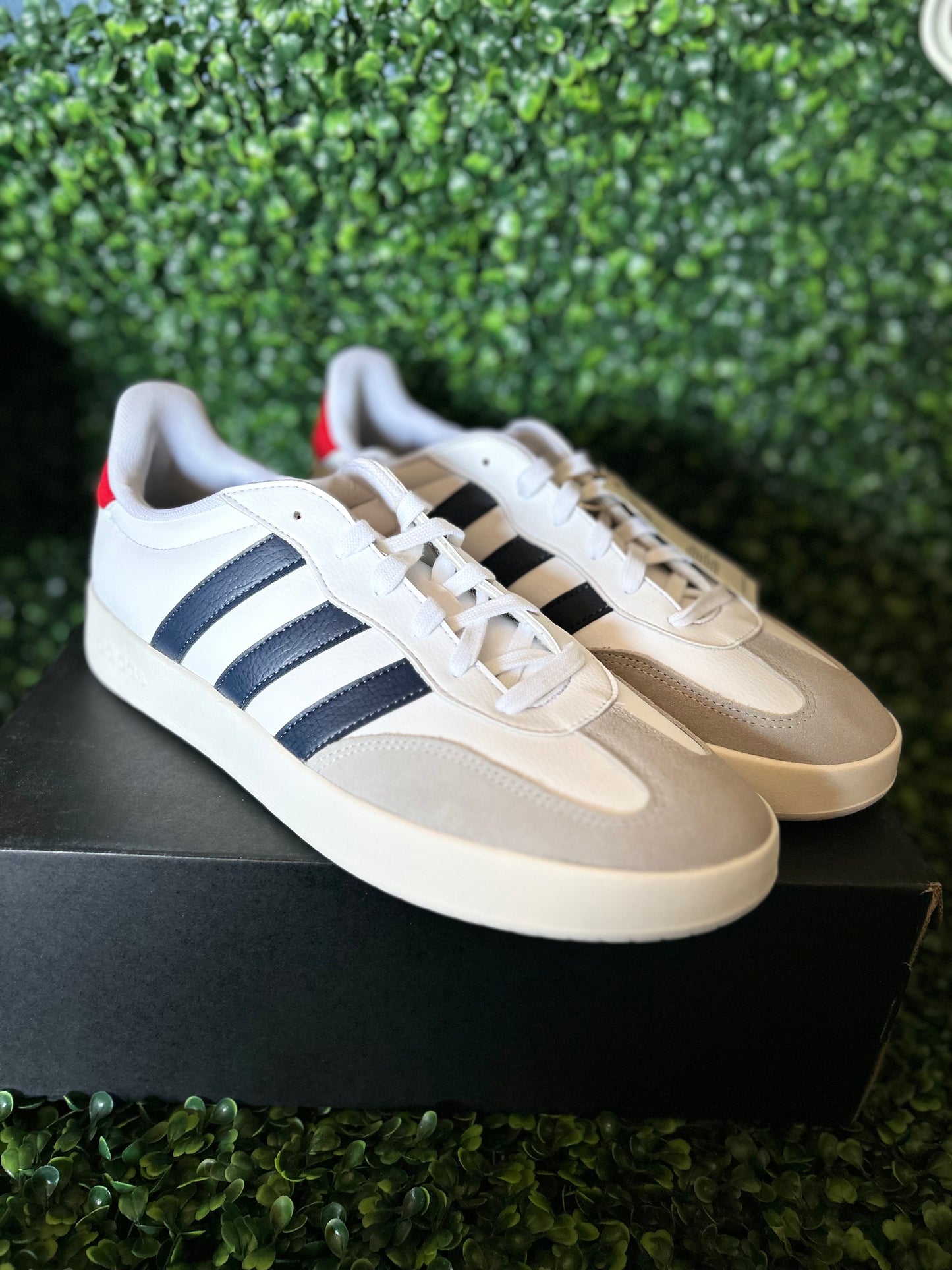 Adidas berreda size 12