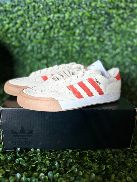Adidas Nora size 8.5
