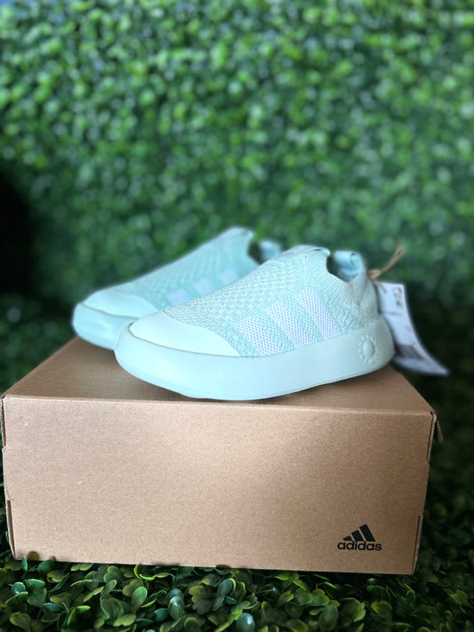 Adidas bubble comfy size 9k