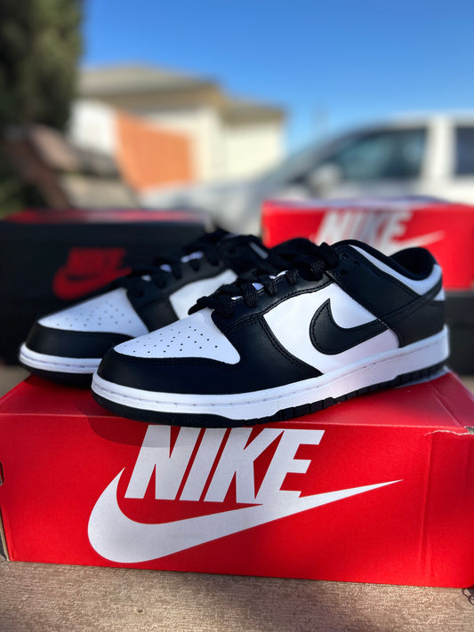 Nike dunk size 9.5