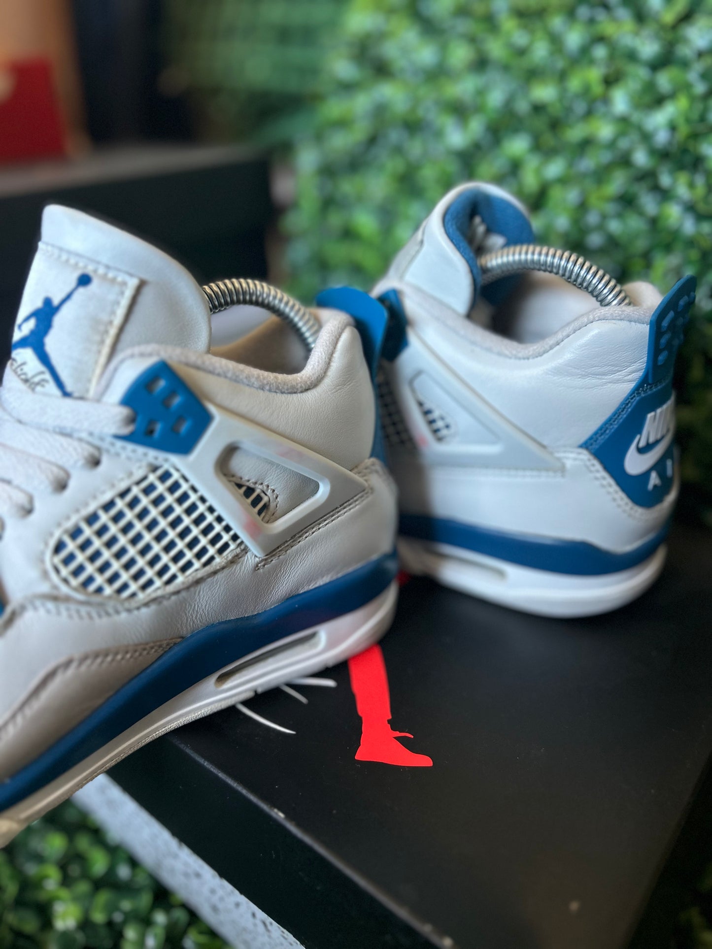 Jordan 4