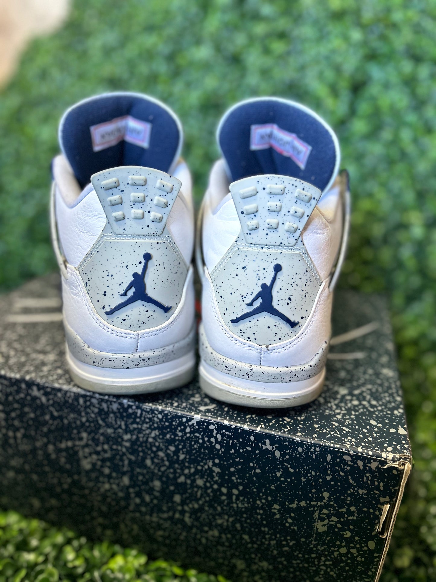 Jordan 4
