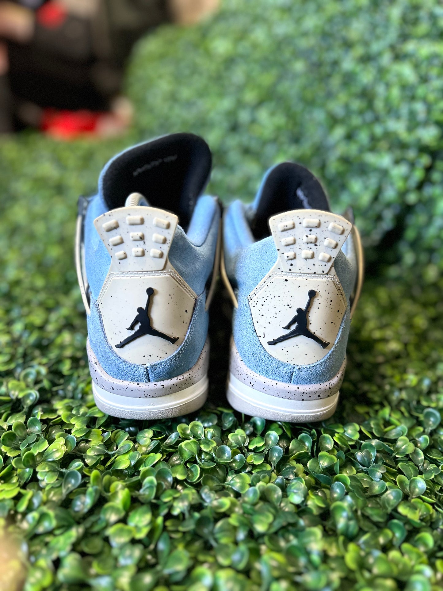 Jordan 4 university blue